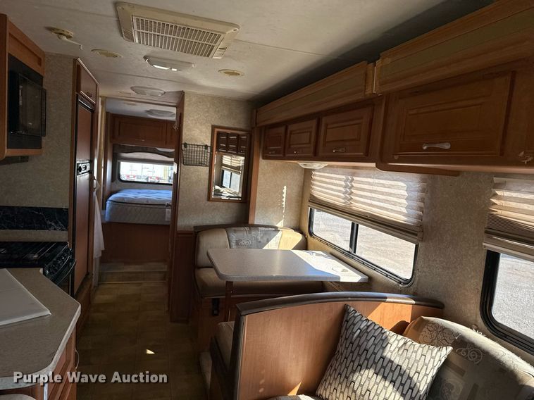 image for item EG2628 2008 Ford E450 Super Duty RV