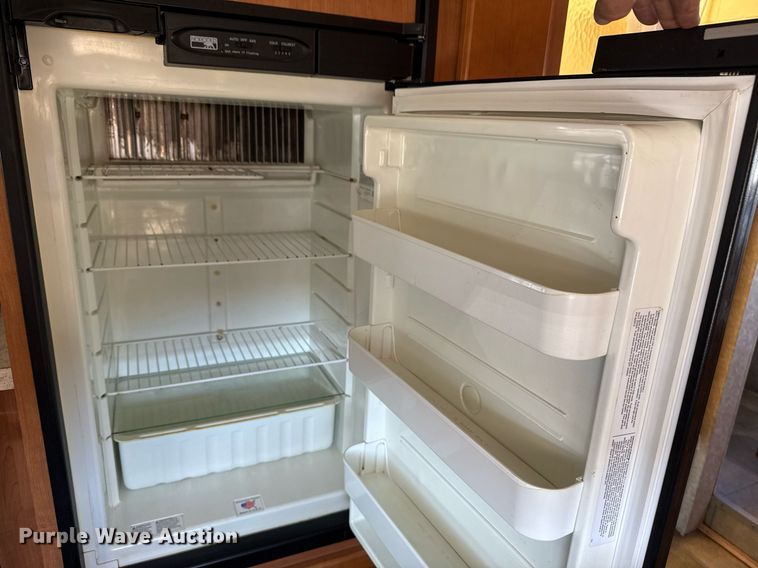 image for item EG2628 2008 Ford E450 Super Duty RV