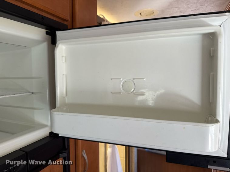 image for item EG2628 2008 Ford E450 Super Duty RV