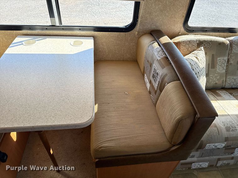 image for item EG2628 2008 Ford E450 Super Duty RV