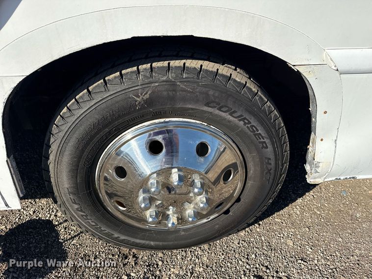 image for item EG2628 2008 Ford E450 Super Duty RV