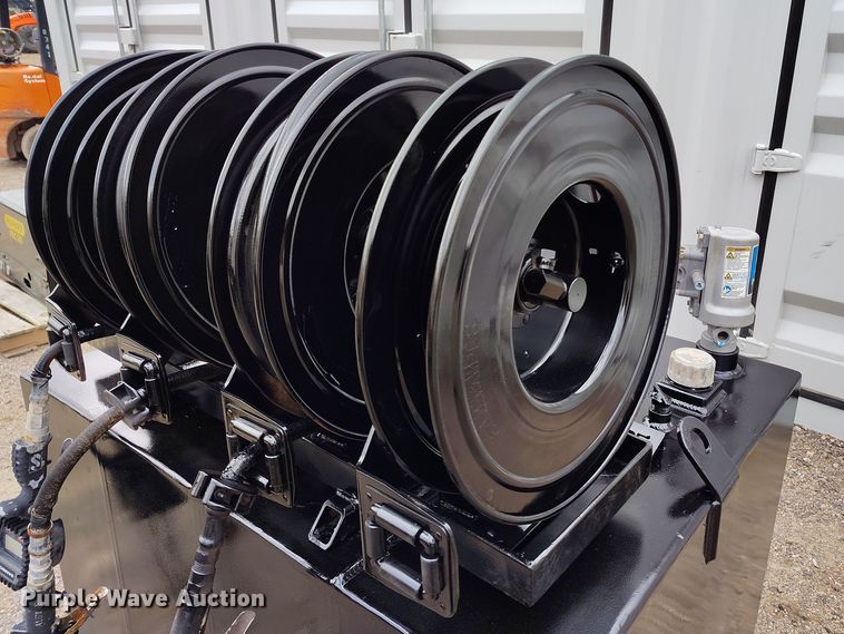 image for item EH0199 Fuel and lube station