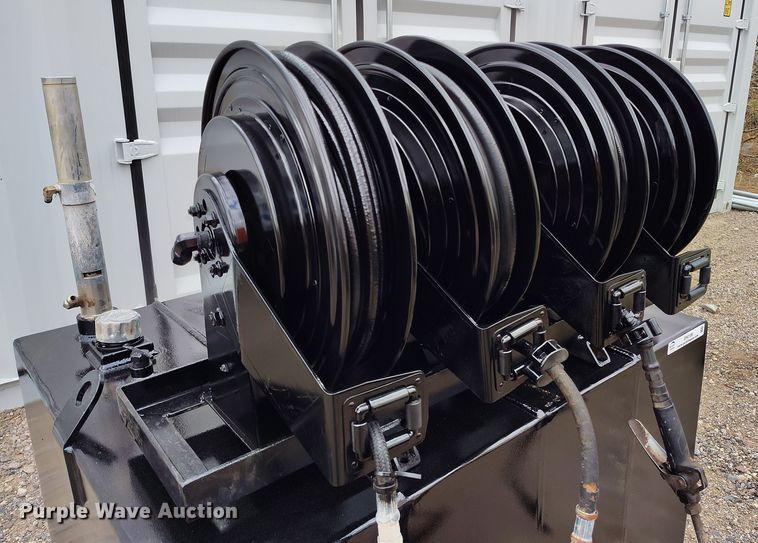 image for item EH0199 Fuel and lube station