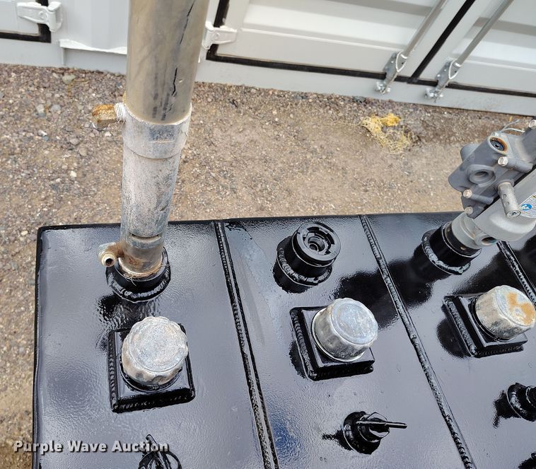 image for item EH0199 Fuel and lube station