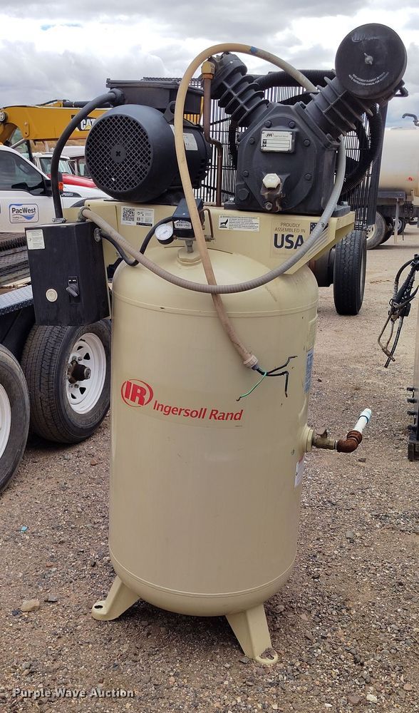 image for item EH0208 Ingersoll Rand  2475N7.5 TSC air compressor