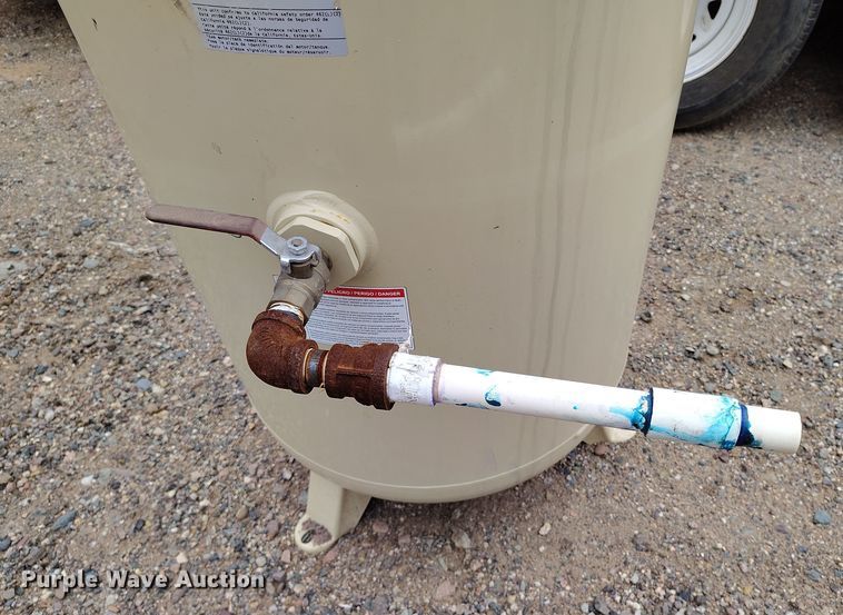 image for item EH0208 Ingersoll Rand  2475N7.5 TSC air compressor