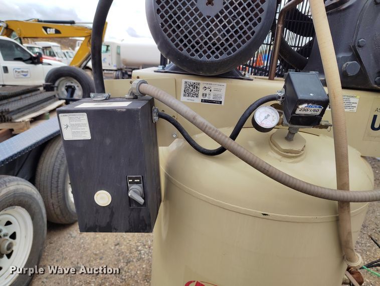 image for item EH0208 Ingersoll Rand  2475N7.5 TSC air compressor