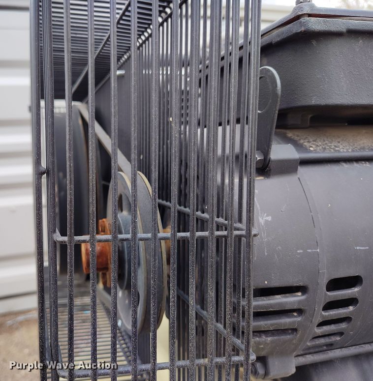 image for item EH0208 Ingersoll Rand  2475N7.5 TSC air compressor