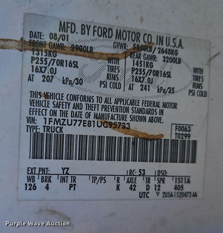 image for item EI8839 2001 Ford Explorer Sport Trac pickup truck