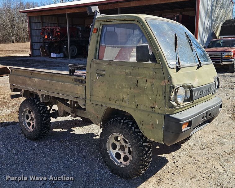 image for item EI8841 Suzuki M-DB51T mini truck