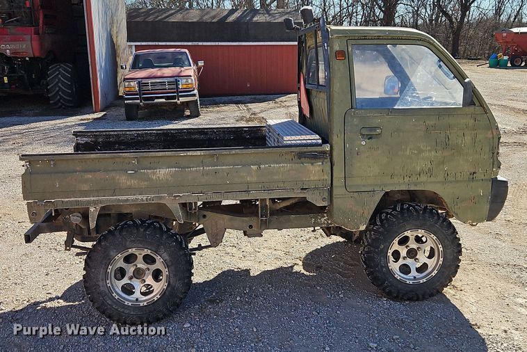 image for item EI8841 Suzuki M-DB51T mini truck