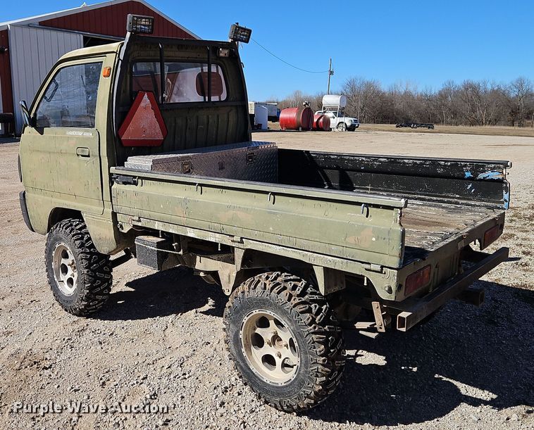 image for item EI8841 Suzuki M-DB51T mini truck