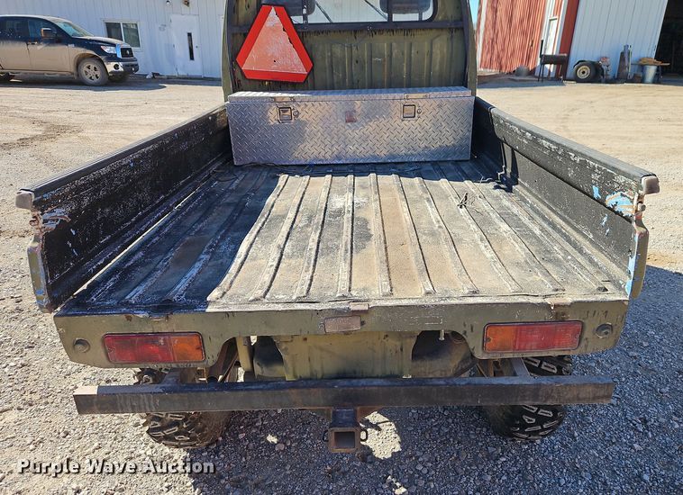 image for item EI8841 Suzuki M-DB51T mini truck