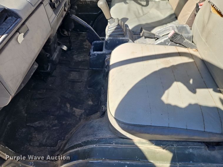 image for item EI8841 Suzuki M-DB51T mini truck