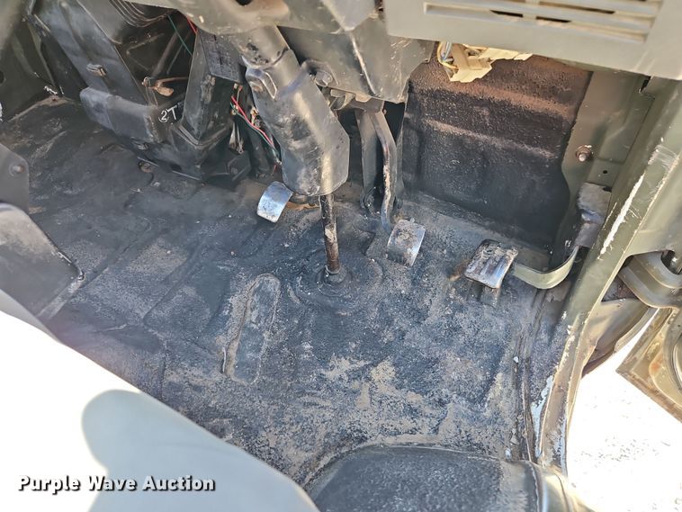 image for item EI8841 Suzuki M-DB51T mini truck