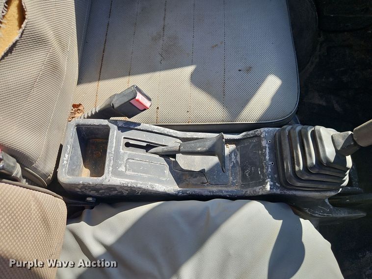 image for item EI8841 Suzuki M-DB51T mini truck