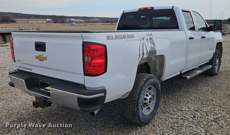 image for item EI8855 2018 Chevrolet Silverado 2500HD Double Cab pickup truck