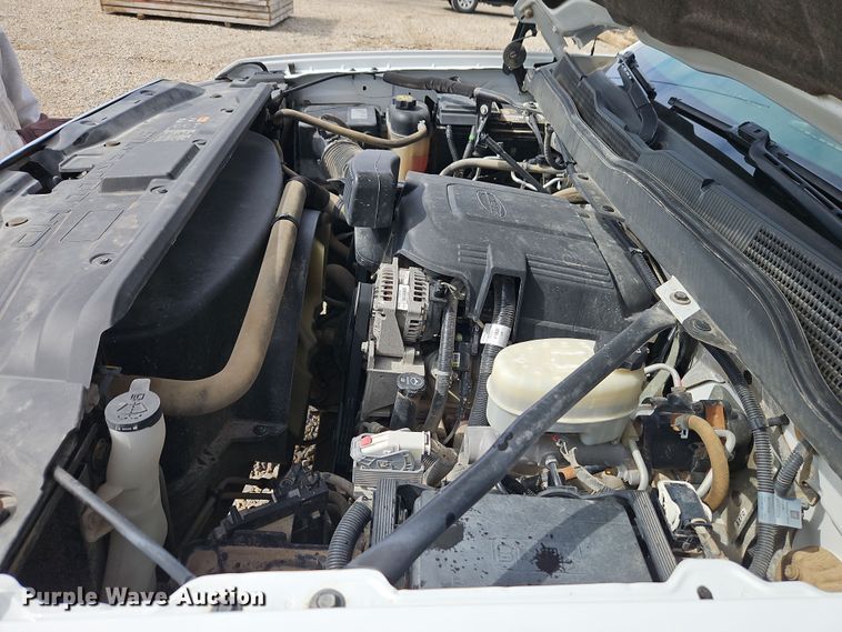 image for item EI8855 2018 Chevrolet Silverado 2500HD Double Cab pickup truck