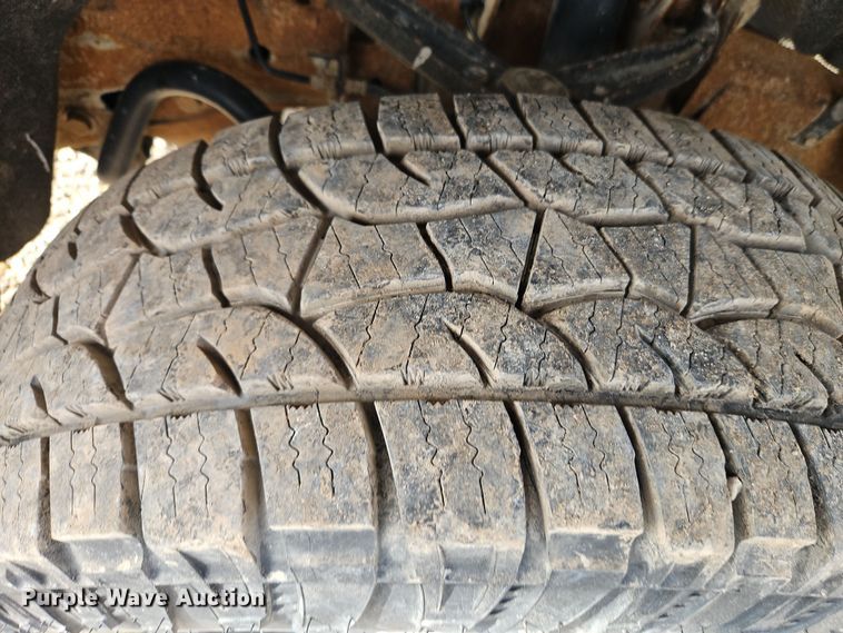 image for item EI8855 2018 Chevrolet Silverado 2500HD Double Cab pickup truck