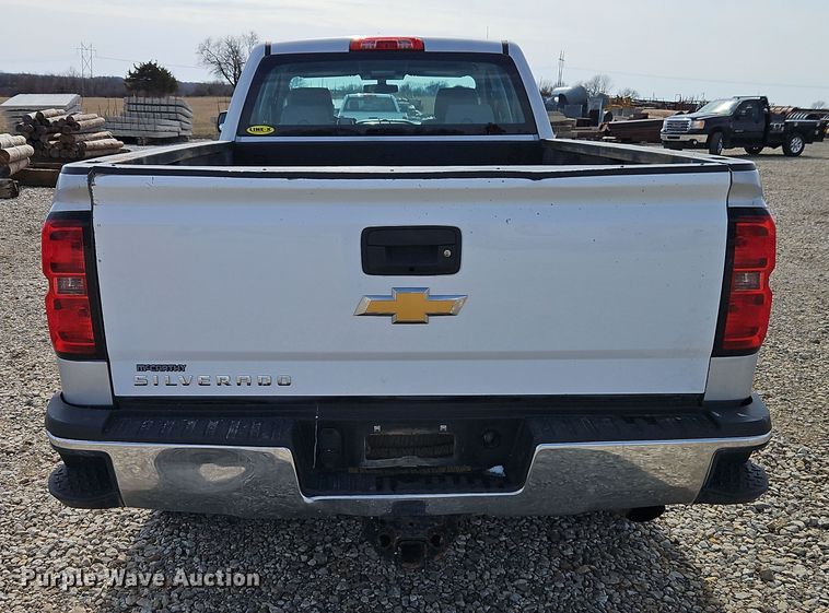 image for item EI8856 2015 Chevrolet Silverado 2500HD Double Cab pickup truck