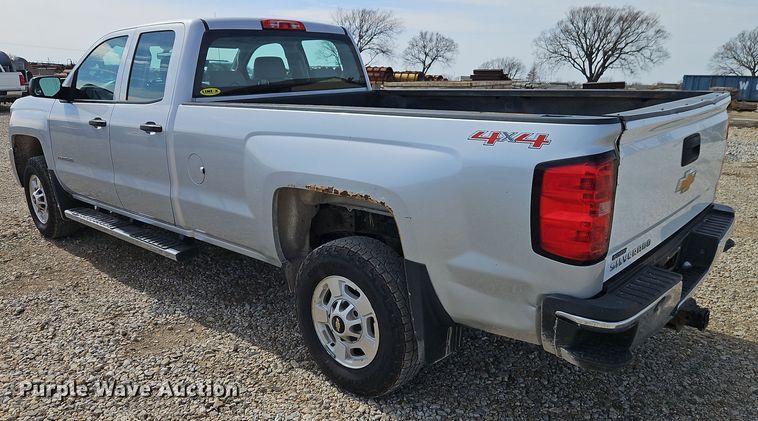 image for item EI8856 2015 Chevrolet Silverado 2500HD Double Cab pickup truck