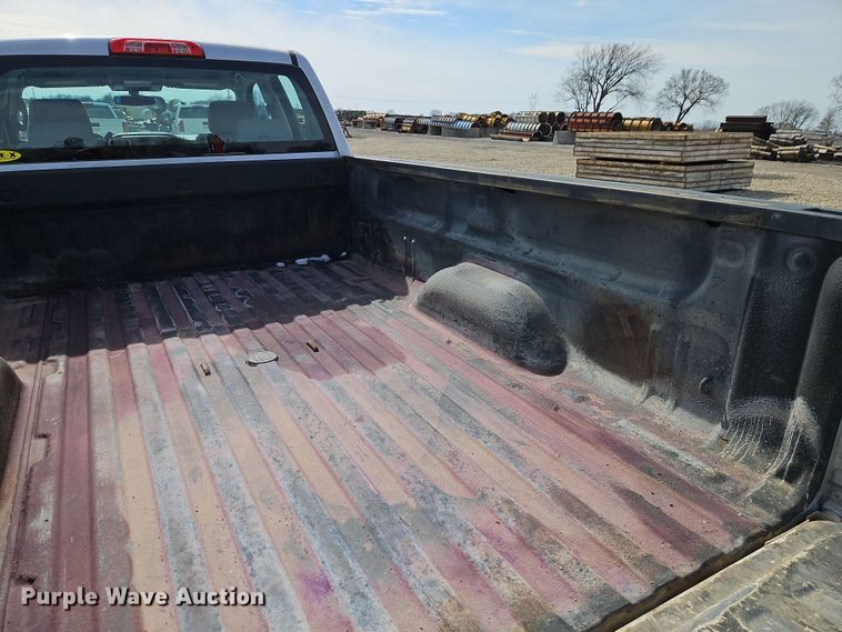 image for item EI8856 2015 Chevrolet Silverado 2500HD Double Cab pickup truck