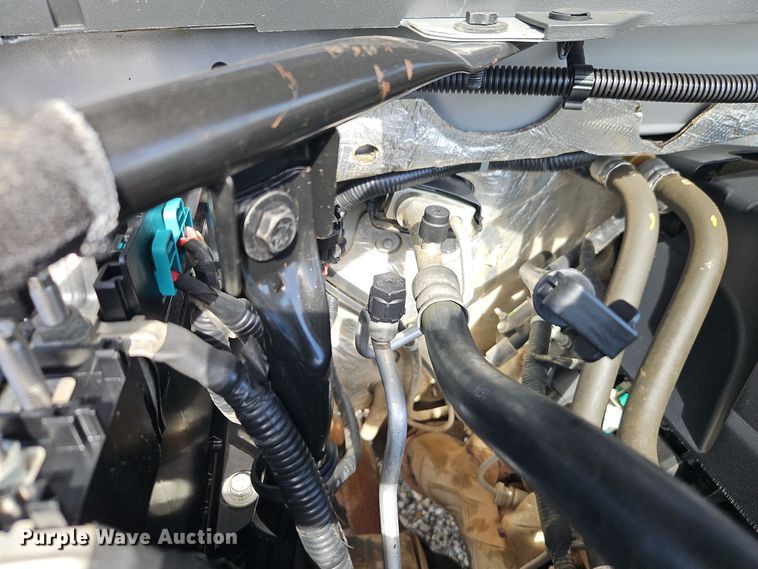 image for item EI8856 2015 Chevrolet Silverado 2500HD Double Cab pickup truck