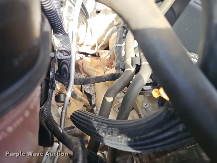 image for item EI8856 2015 Chevrolet Silverado 2500HD Double Cab pickup truck