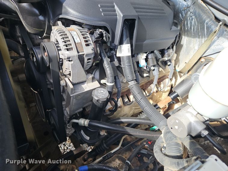 image for item EI8856 2015 Chevrolet Silverado 2500HD Double Cab pickup truck