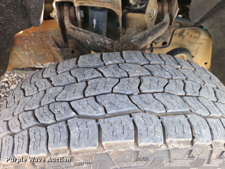 image for item EI8856 2015 Chevrolet Silverado 2500HD Double Cab pickup truck