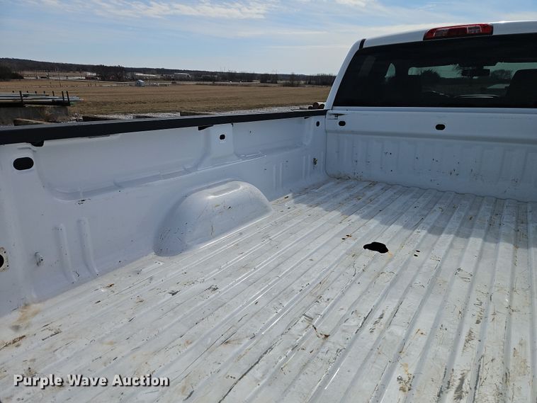 image for item EI8857 2016 Chevrolet Silverado 2500HD Double Cab pickup truck