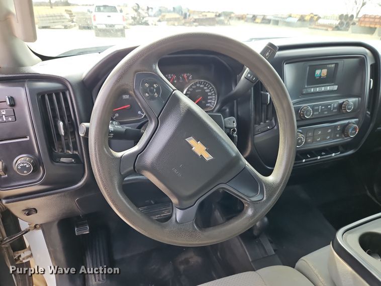 image for item EI8857 2016 Chevrolet Silverado 2500HD Double Cab pickup truck