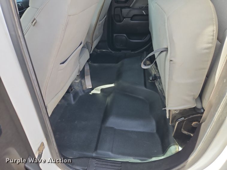 image for item EI8857 2016 Chevrolet Silverado 2500HD Double Cab pickup truck