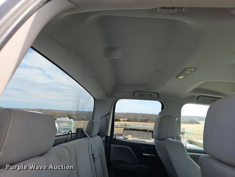 image for item EI8857 2016 Chevrolet Silverado 2500HD Double Cab pickup truck