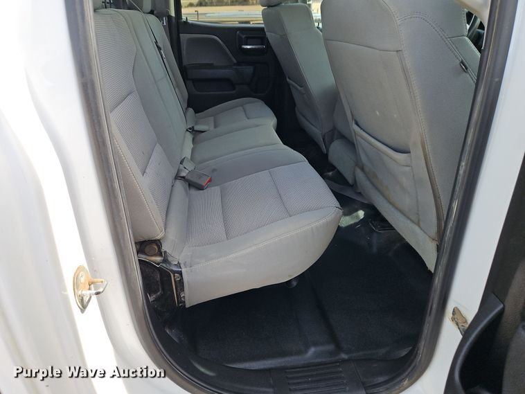 image for item EI8857 2016 Chevrolet Silverado 2500HD Double Cab pickup truck