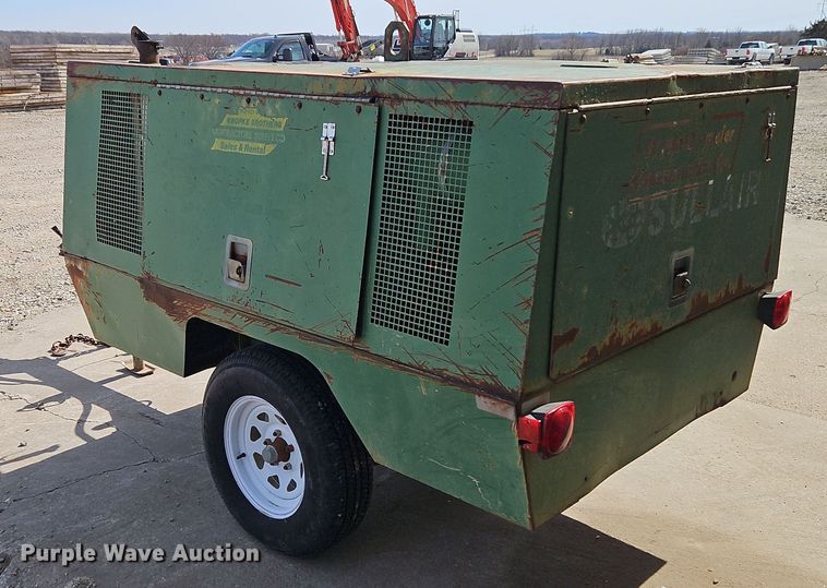 image for item EI8858 Sullair air compressor