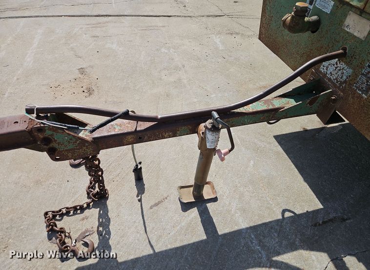 image for item EI8858 Sullair air compressor