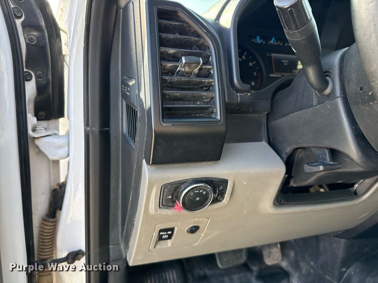 image for item EJ3499 2016 Ford F150 pickup truck