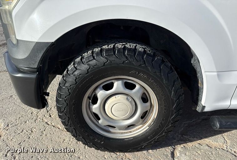 image for item EJ3499 2016 Ford F150 pickup truck