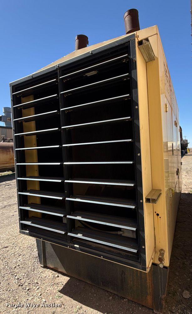 image for item EJ3519 2003 Generac MD0600 generator