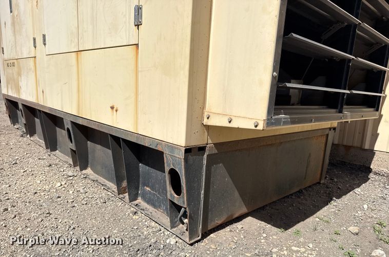 image for item EJ3519 2003 Generac MD0600 generator