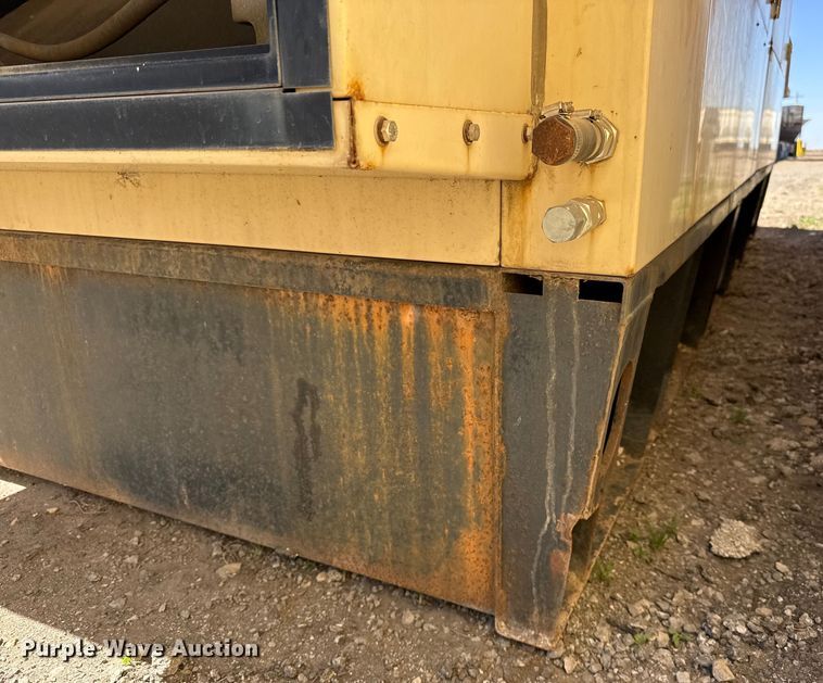 image for item EJ3519 2003 Generac MD0600 generator