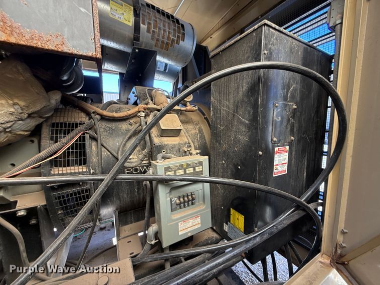 image for item EJ3519 2003 Generac MD0600 generator