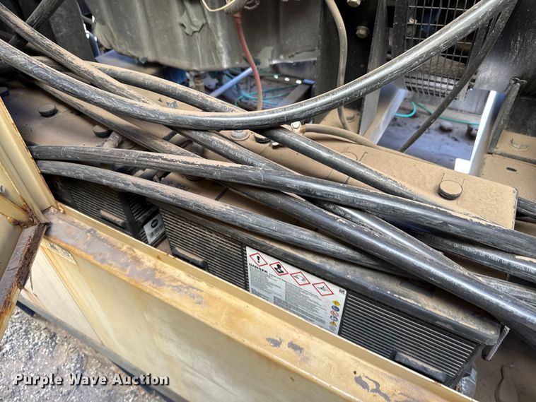 image for item EJ3519 2003 Generac MD0600 generator