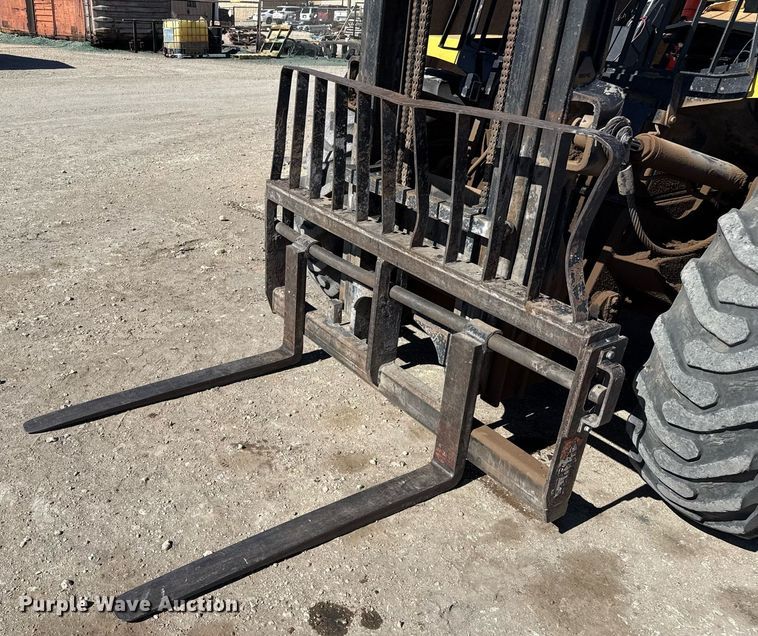 image for item EJ3520 2005 JCB 930 forklift