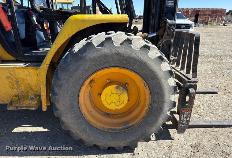 image for item EJ3520 2005 JCB 930 forklift