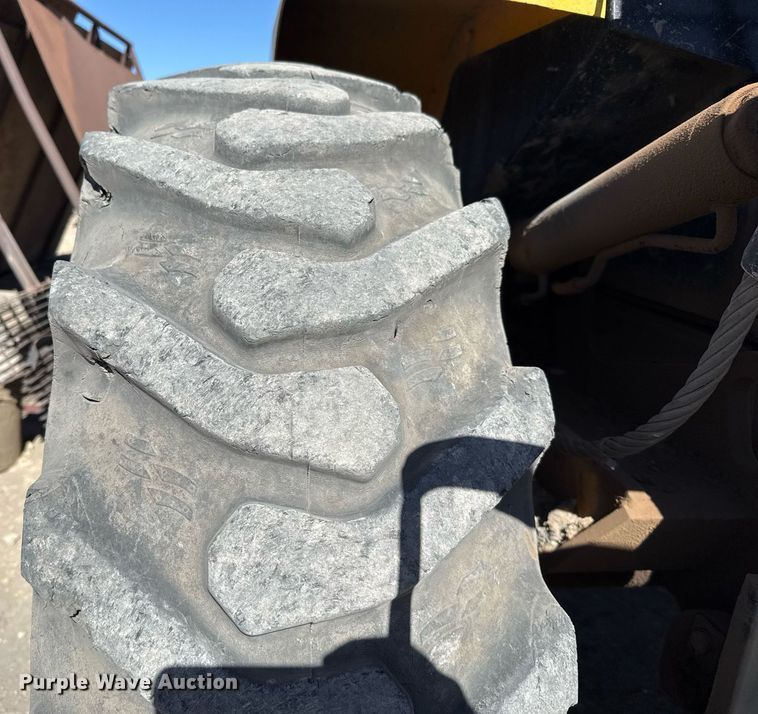 image for item EJ3520 2005 JCB 930 forklift