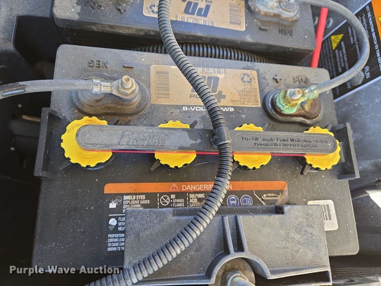 image for item EJ7337 2020 Club Car Precedent golf cart