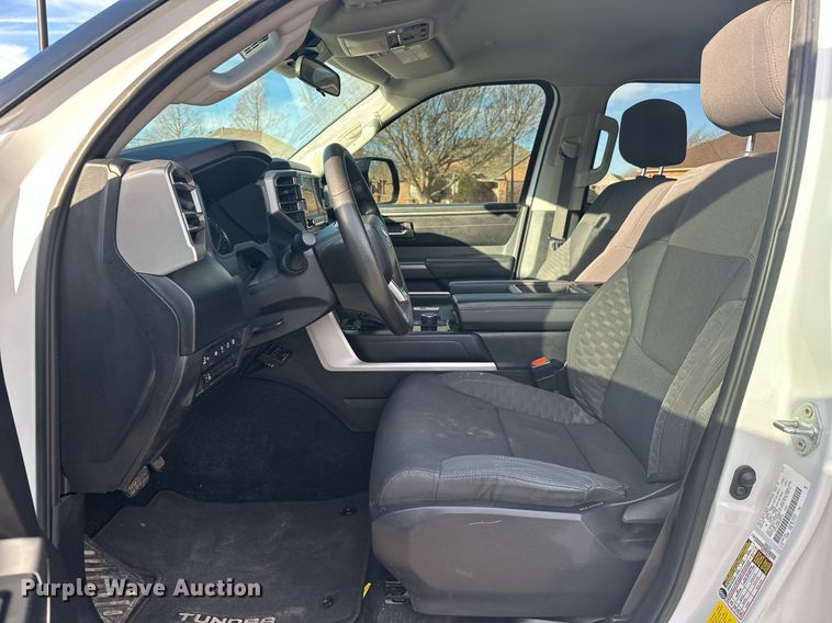 image for item EK0372 2022 Toyota Tundra SR5 CrewMax pickup truck