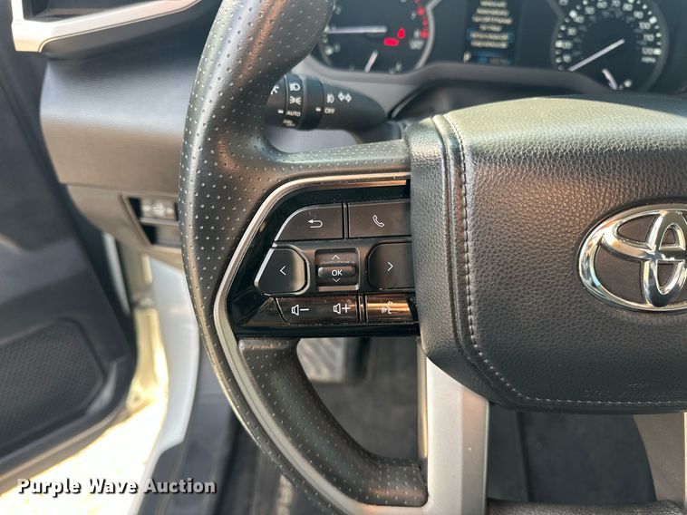 image for item EK0372 2022 Toyota Tundra SR5 CrewMax pickup truck